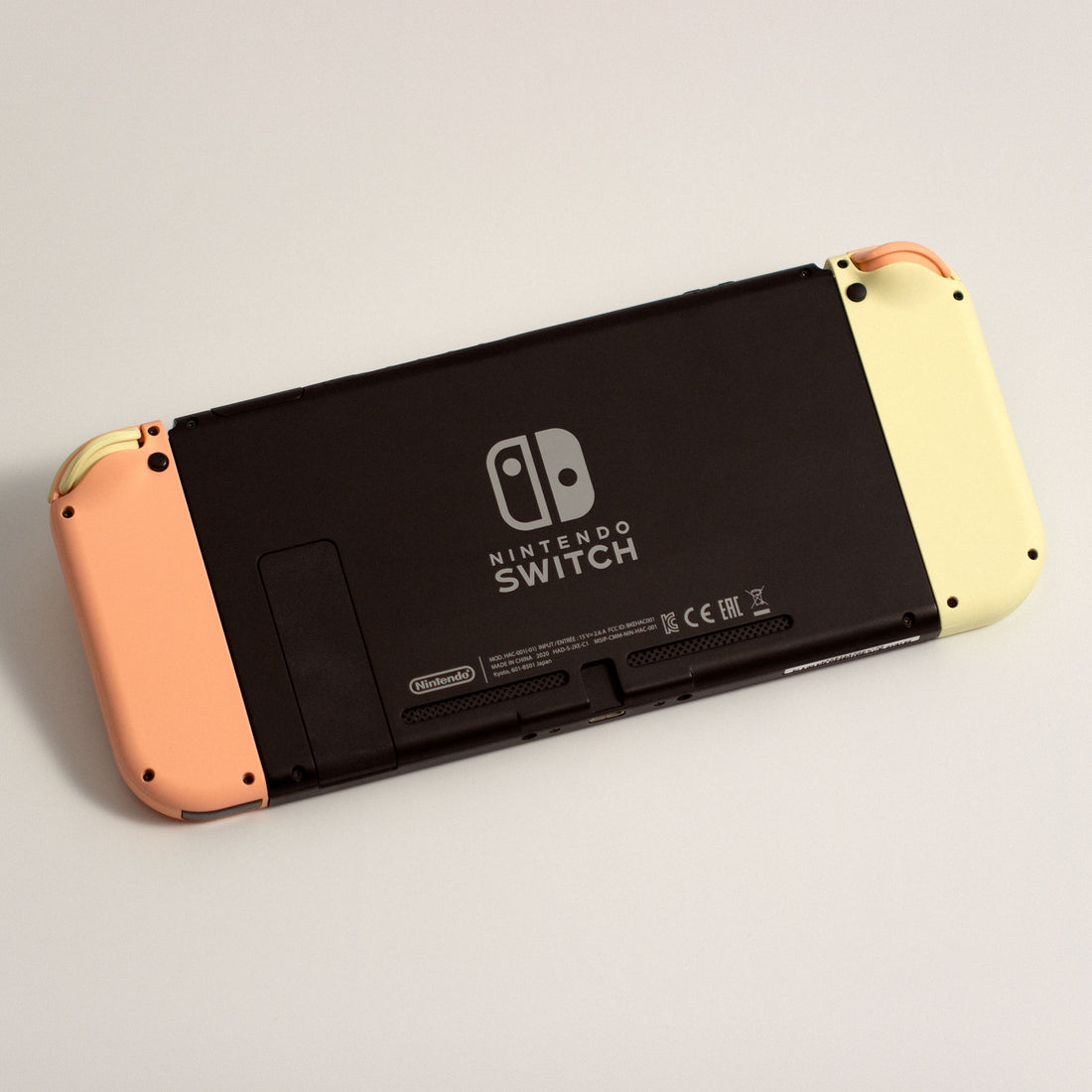 Joy-Con - Peaches & Cream (discontinued)